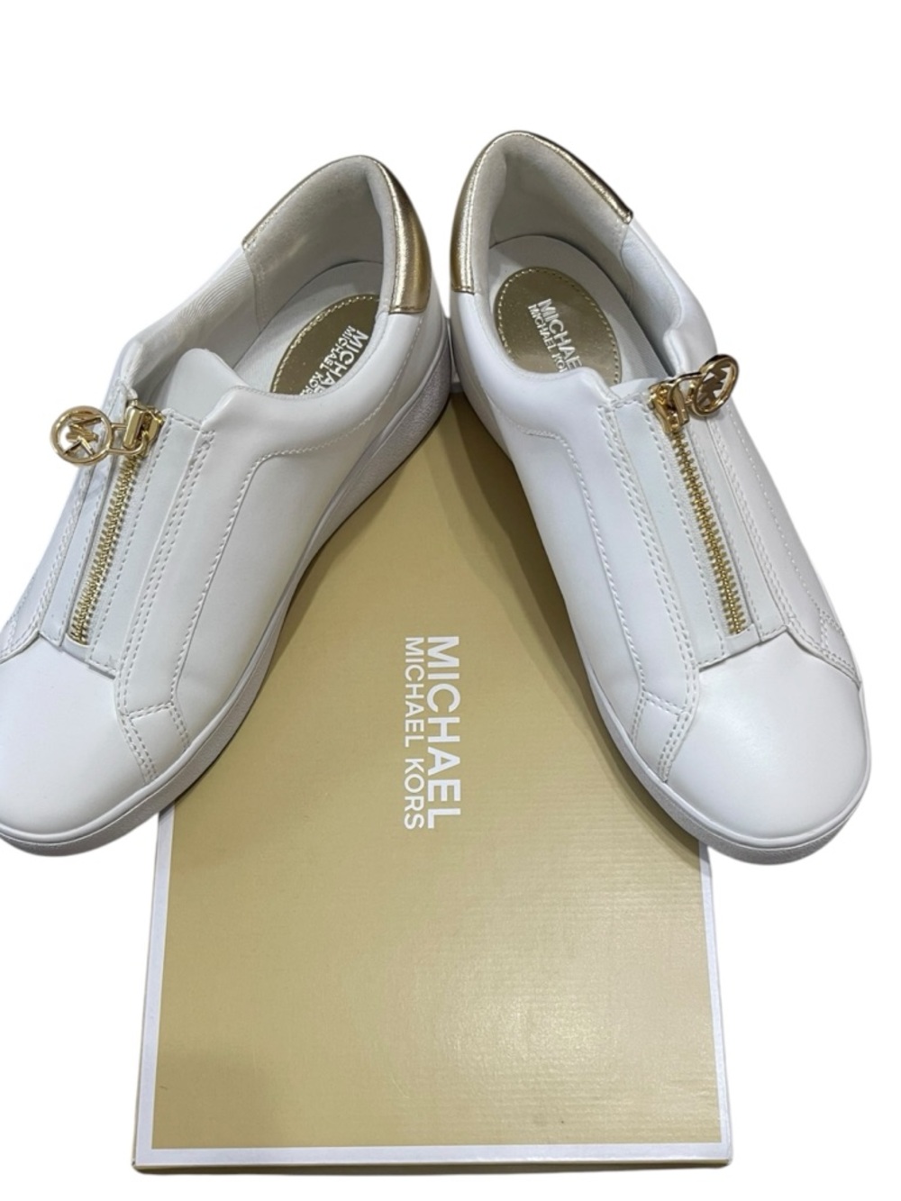 Michael Kors White Gold Zip Front Sneakers NEW W/Box  Size 6.5 - Picture 12 of 12